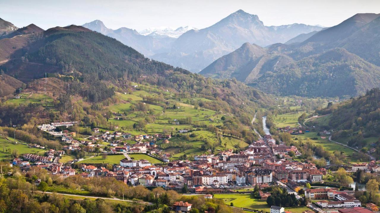 Pulieru - Picos De Europa Views, Designed For Seasons Ferienhaus